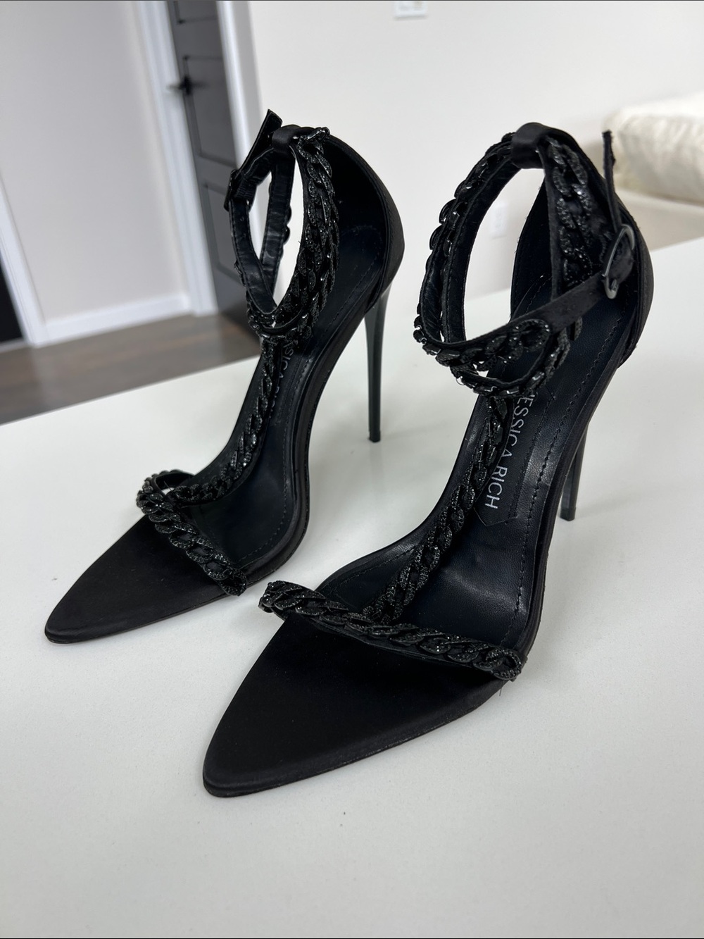 Jessica Rich luxe sandal open toe pointed wrap around ankle heels black size 36